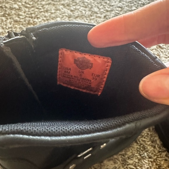 Harley Davidson Boots, Size 8 in women’s - Picture 4 of 4